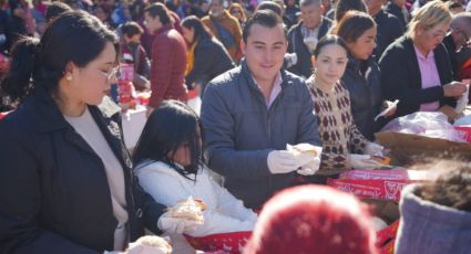 Manuel Guerra comparte Rosca de Reyes con garcienses