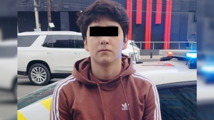 Detienen a joven por conducir auto robado en Monterrey