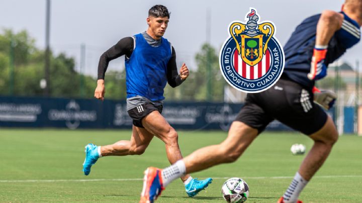 Alan Pulido regresará a las Chivas tras su paso por la MLS