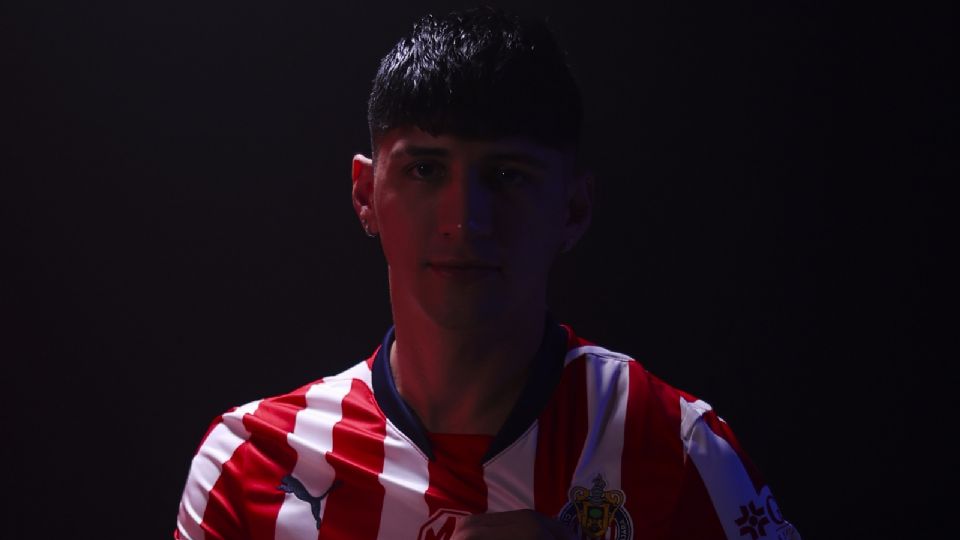 Pulido vuelve al Rebaño Sagrado: El delantero listo para escribir nuevas historias