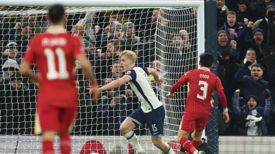 Bergvall guía al Tottenham a la victoria ante el Liverpool en un partido marcado por las lesiones