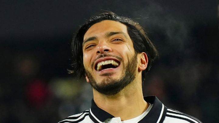 Raúl Jiménez brilla en Fulham: Goleador en todas las competencias