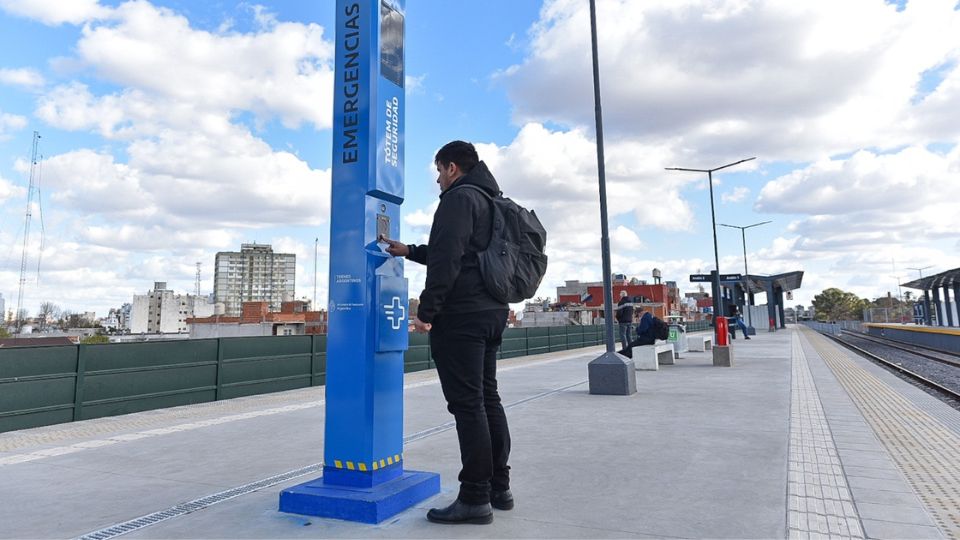 Apodaca invierte 6.7 mdp en tótems de seguridad; falla llamado de auxilio.