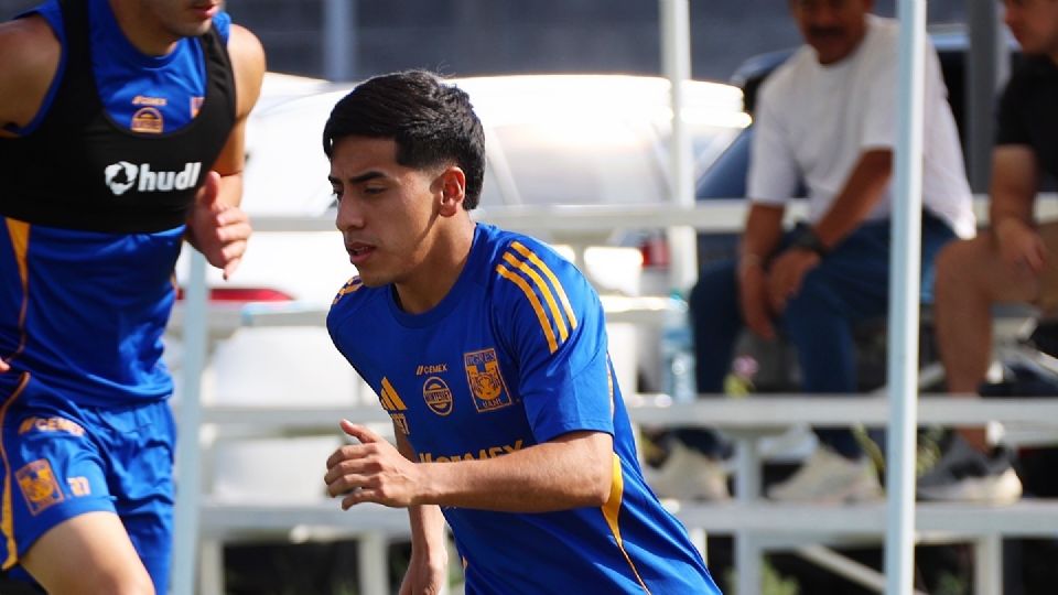 El canterano, mundialista Sub-20, necesita sumar minutos para que Tigres cumpla con el reglamento; Lainez aún no reporta tras la Fecha FIFA.