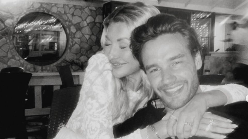 A un año de la muerte del cantante su novia Kate aun lo recuerda.