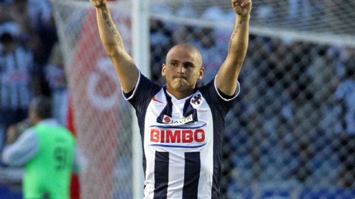 Juego del Recuerdo: Doblete de Chupete para la goleada 5-2 a Pumas en el Tec