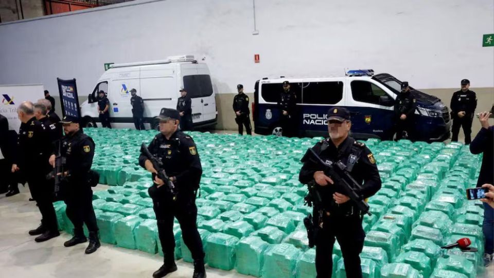 La policía española incautó varios toneladas de cocaína.
