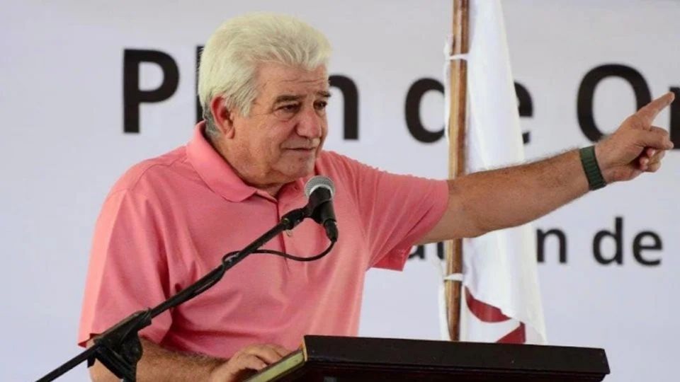 El hermano de AMLO, José Ramiro defendió la compra de ranchos.