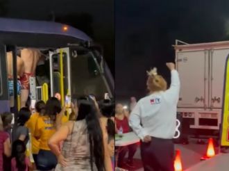 Operadora de la Regio Ruta baila con animadores de snack; divide opiniones en redes