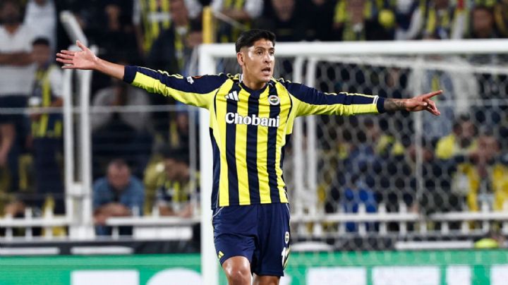 Edson Álvarez regresó de su lesión con victoria en Europa League