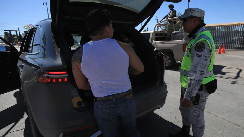 México y EU lanzan nueva iniciativa para frenar el tráfico de armas.