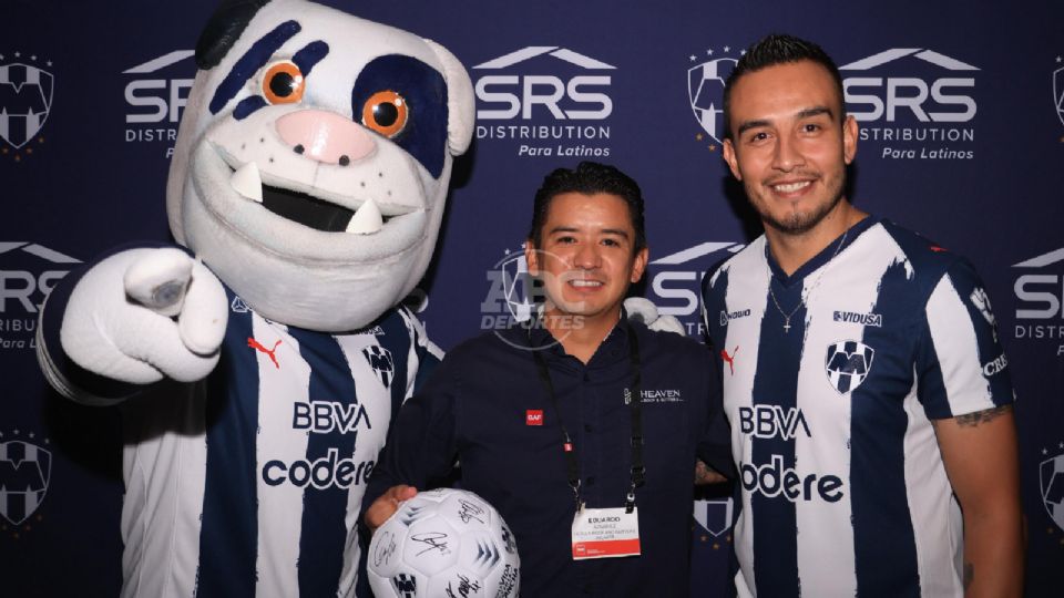 Representantes de Rayados participan en la Western Roofing Expo 2025, acercando el club a la comunidad internacional.