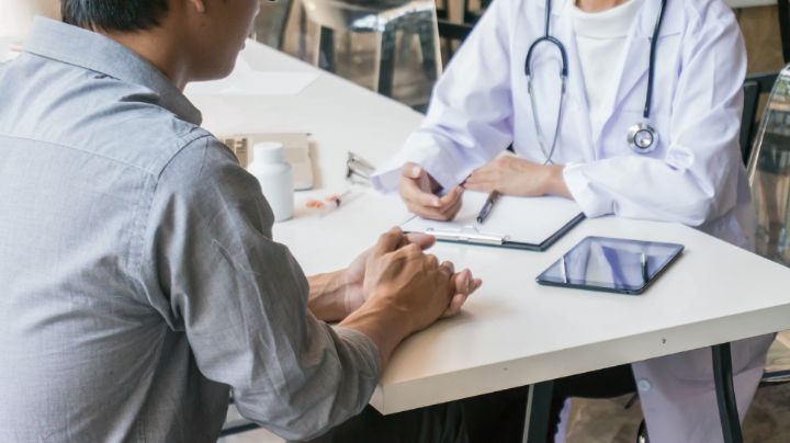 Inflación de costos nace desde los médicos, denuncian usuarios de seguros