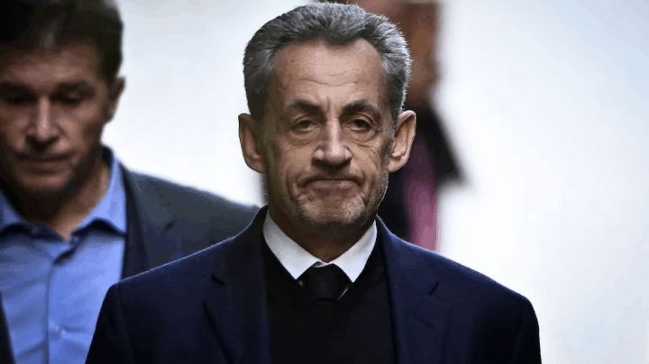 Encarcelan a expresidente francés Nicolas Sarkozy por financiamiento ilegal