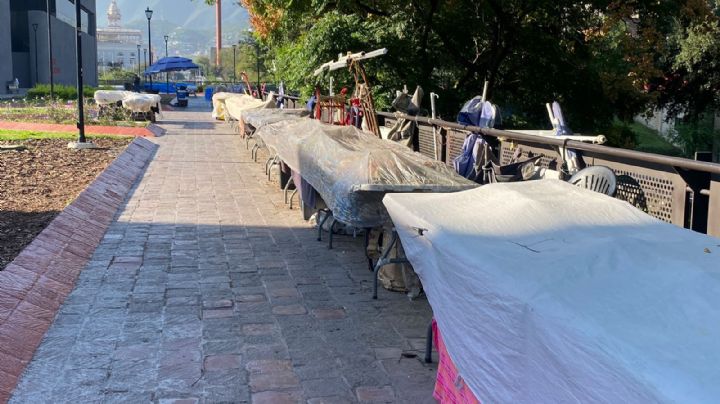 Se asientan permanentemente vendedores ambulantes en la Macroplaza