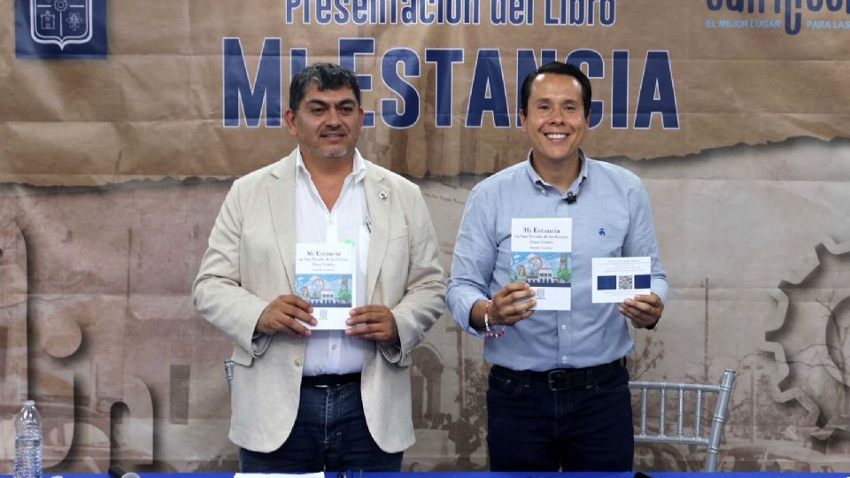 El alcalde de San Nicolás, Daniel Carrillo presentó el libro.