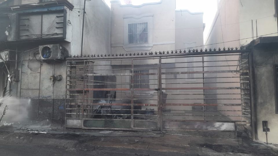 Vivienda dañada tras incendio.