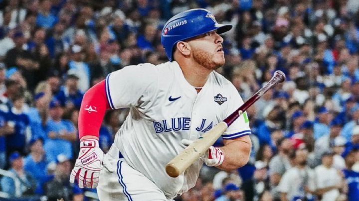 MLB: Alejandro Kirk se convirtió en el primer mexicano en conectar un jonrón en Serie Mundial