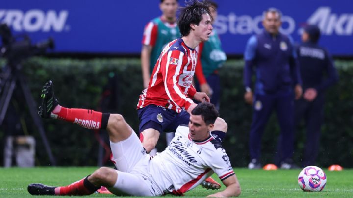 Chivas golea 4-1 al Atlas en el Clásico Tapatío con hat-trick de la 'Hormiga' González