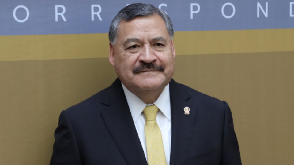 Santos Guzmán, rector de la UANL.