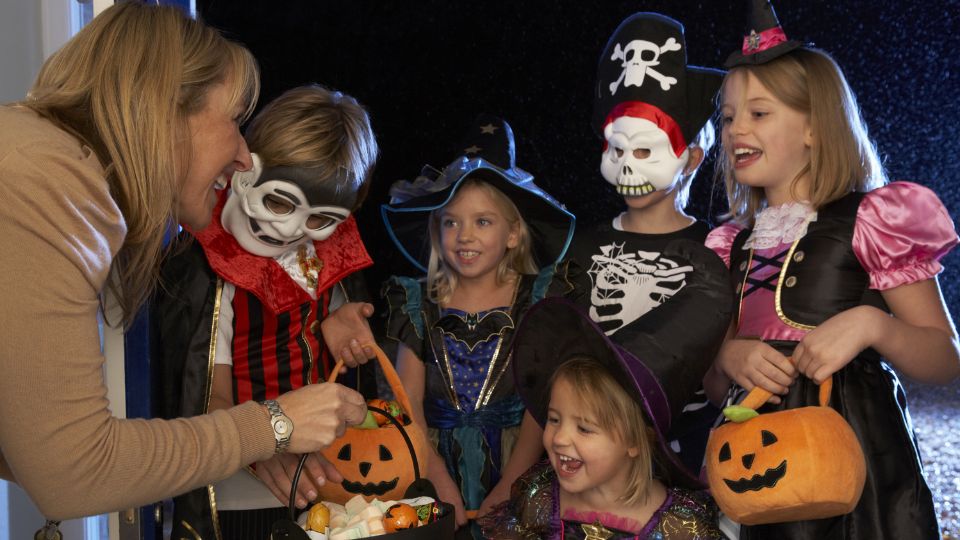 La noche de Halloween se esperan temperaturas frescas en Monterrey.