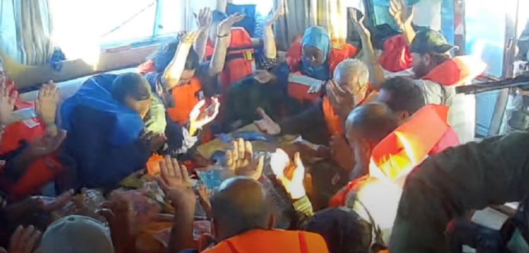 Denuncian activistas de flotilla Sumud maltratos de Israel