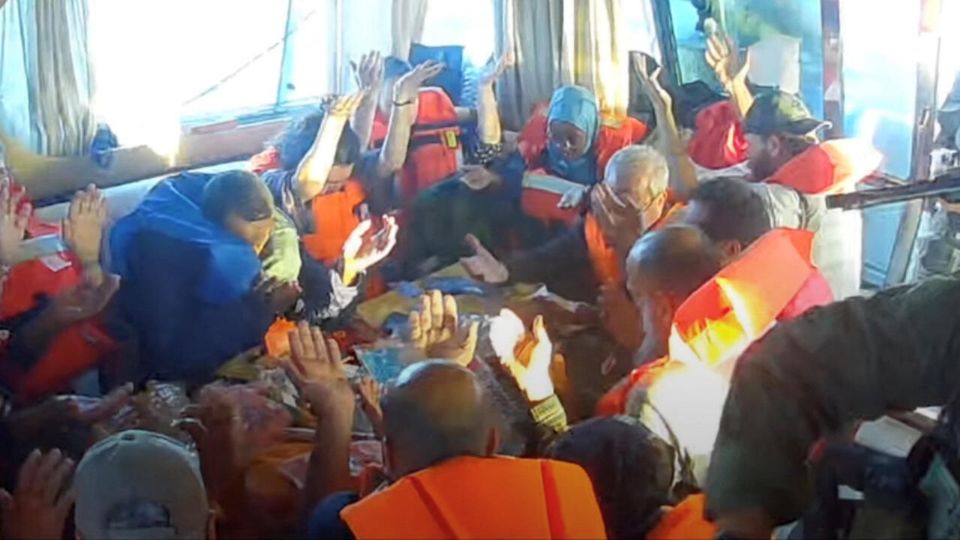 Integrantes de la flotilla humanitaria afirmaron que recibieron maltratos por parte de las autoridades de Israel.