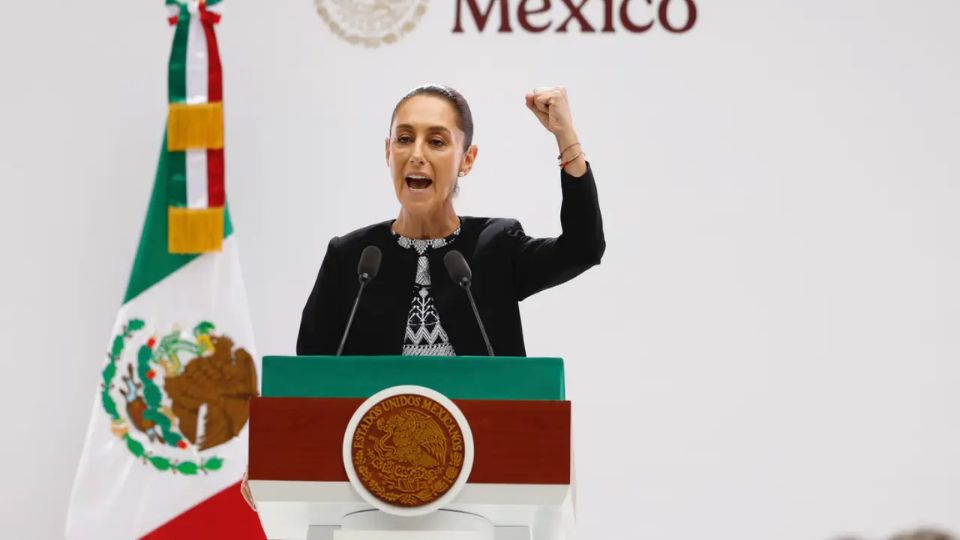Sheinbaum condena la corrupción en la celebración de su primer año de gobierno.