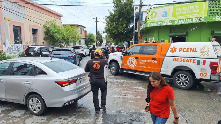 Choca patrulla de Fuerza Civil en Monterrey; dos policías resultaron lesionados