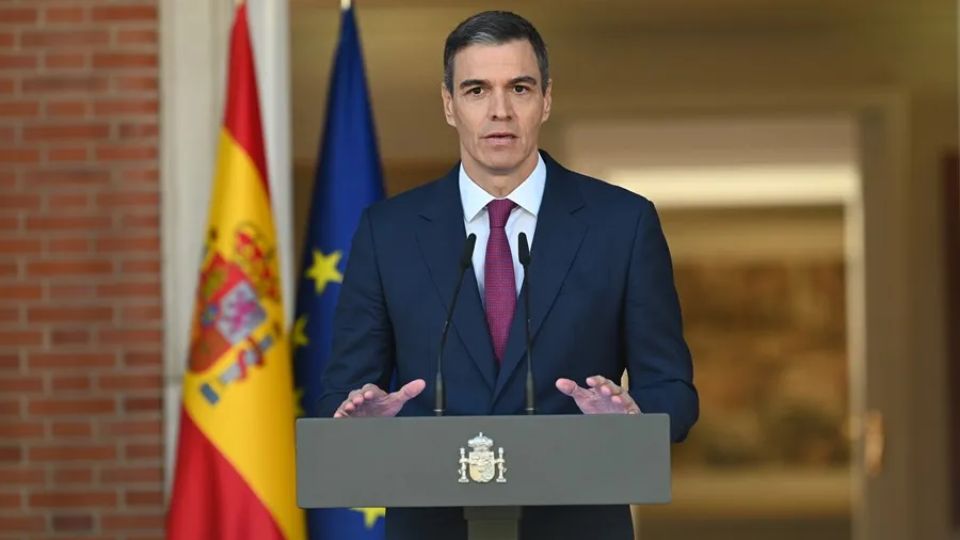 Presidente de España afirma que 'normalizar relaciones con México es prioritario'.