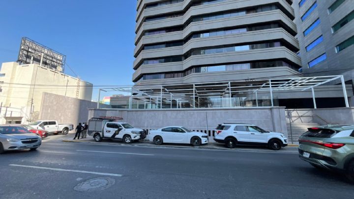 Catean consultorio médico por presunta retención de una paciente en Monterrey