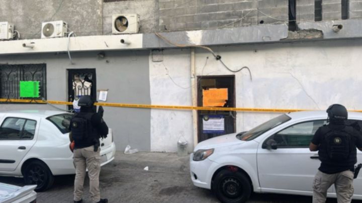 Catean casa en Monterrey; encuentran un arma de fuego y drogas