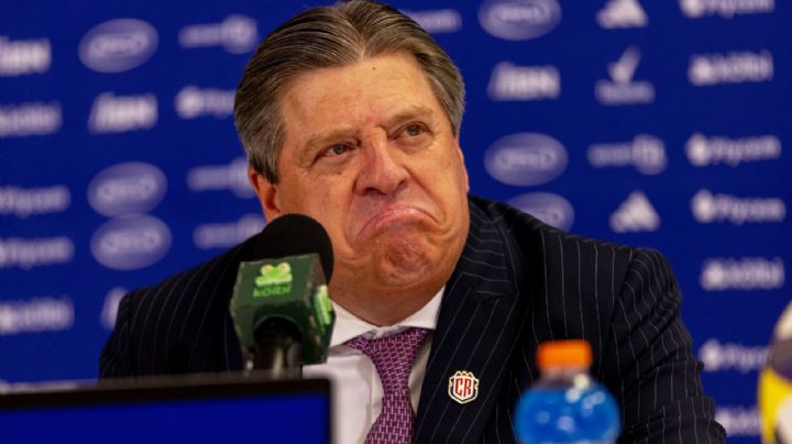 VIDEO | ‘Piojo’ Herrera explota contra prensa tica: “No renunciaré”