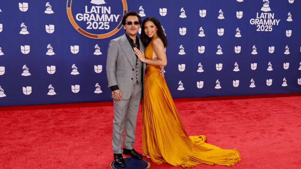 Christian Nodal y Ángela Aguilar.