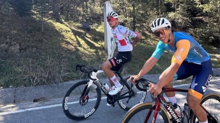 Isaac del Toro participa en la carrera Sandoval 4000 en Nuevo León