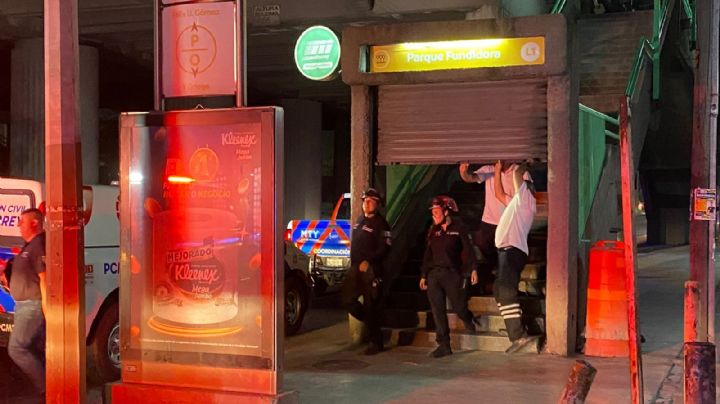 Cierran estación Parque Fundidora para rescatar a mujer de las vías del Metro