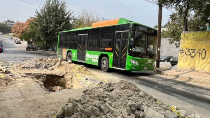 Baches, fugas de aguas negras y obra inconclusa ponen en riesgo a vecinos de Guadalupe