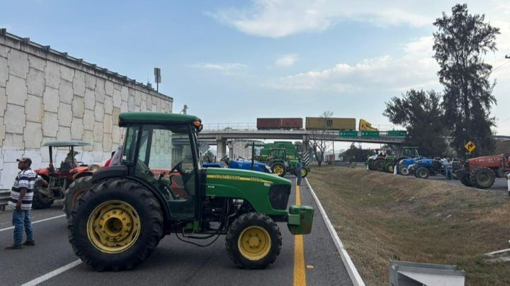 Continúan bloqueos hoy martes 25 de noviembre: Estas son las carreteras del país afectadas