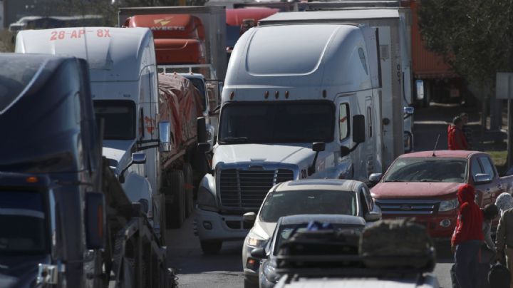 Bloqueos fronterizos dejan mercancía varada por más de 900 millones de dólares