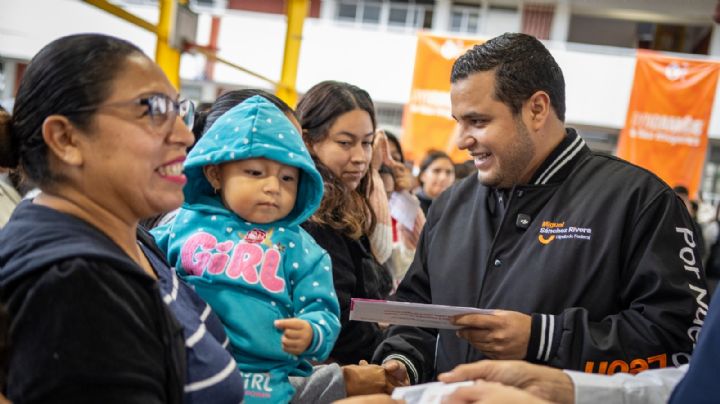 Zuazua impulsa nuevas entregas del programa 'Ayudamos a las Mujeres'