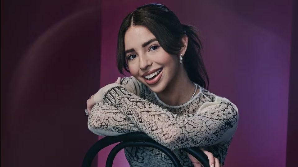 Ángela Aguilar causa polémica tras mensaje en el que la comparan con la Virgen María.