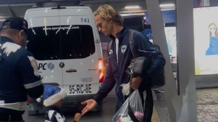 Rayados regresan a Monterrey arropados por aficionados tras pasar a Semifinales