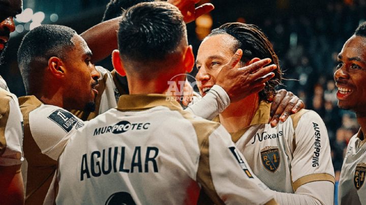 Lens toma el liderato de la Ligue 1 tras 21 años con doblete de Florian Thauvin