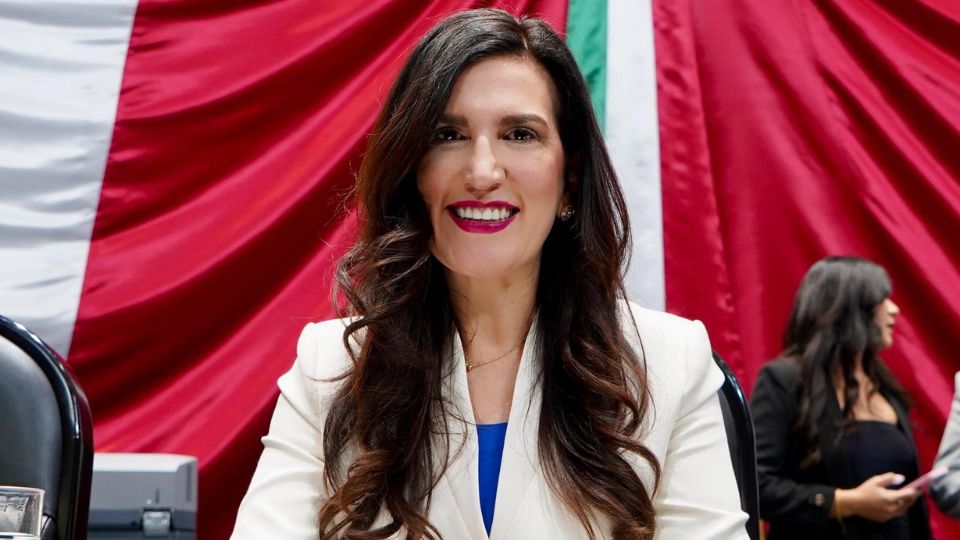 El coordinador nacional del PAN, Jorge Romero, abrió el debate presidencial al incluir a Kenia López Rabadán.