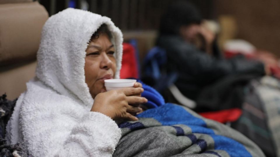 El operativo se concentró en zonas hospitalarias donde frecuentemente pernoctan personas que carecen de un espacio seguro para resguardarse.