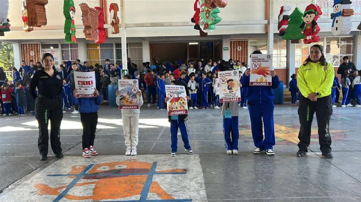 Jaguares refuerzan prevención navideña con 400 alumnos en Santa Catarina