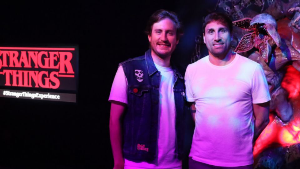 Director general de Fever México, Santiago Muñoz (i) y el CEO de DC Set Group, Rodrigo Mathias.