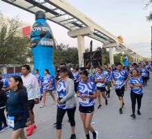 Disfrutan más de 8 mil corredores en maratón Powerade