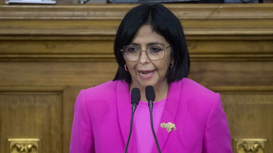 Delcy Rodríguez rechazó la postura de la Casa Blanca y defendió la soberanía.