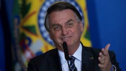 Congreso de Brasil avala reducir pena de Bolsonaro